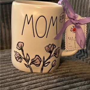 Rae Dunn MOM Ceramic Mug with Purple Floral Design- NWT